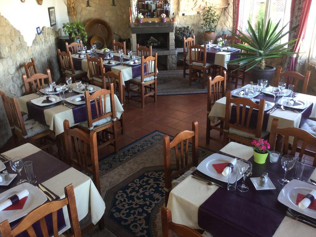 Los Cazadores Bed & Breakfast Ел Гастор Екстериор снимка
