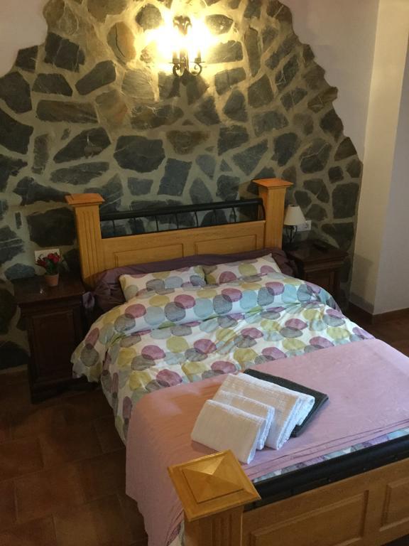 Los Cazadores Bed & Breakfast Ел Гастор Екстериор снимка